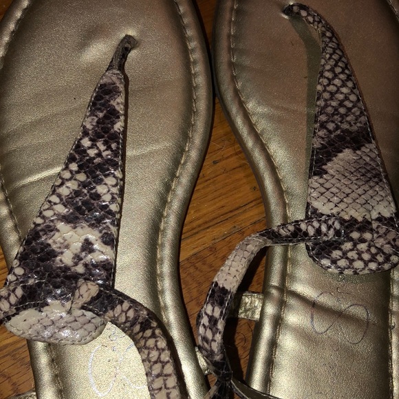 Sandals - Picture 3 of 5